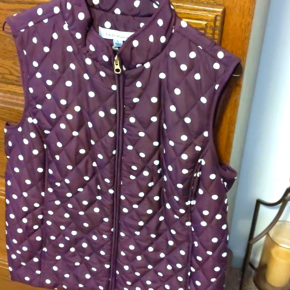 Maroon polka dot puffy vest